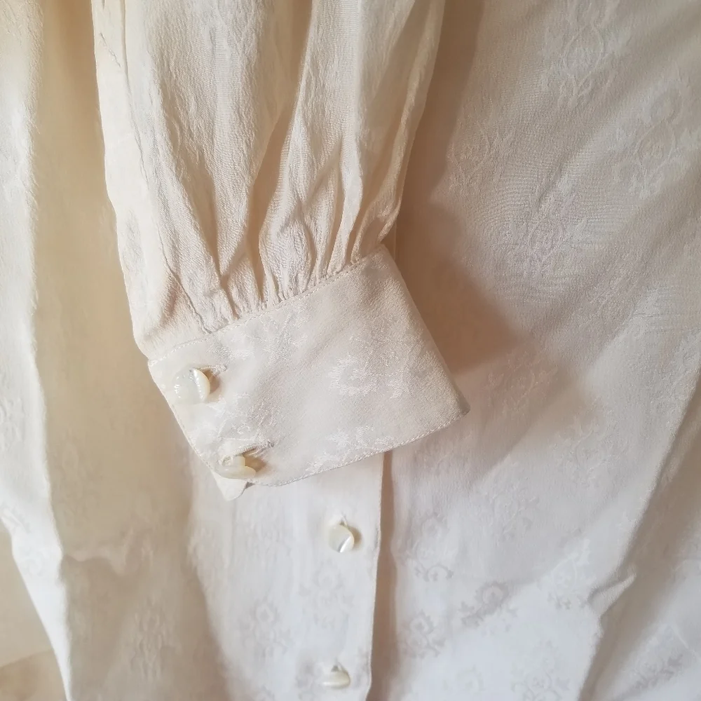 Celine Printed Blouse - Picture 8 of 13